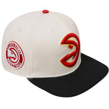 Men PRO STANDARD Atlanta Hawks Retro Classic Logo Snapback Hat